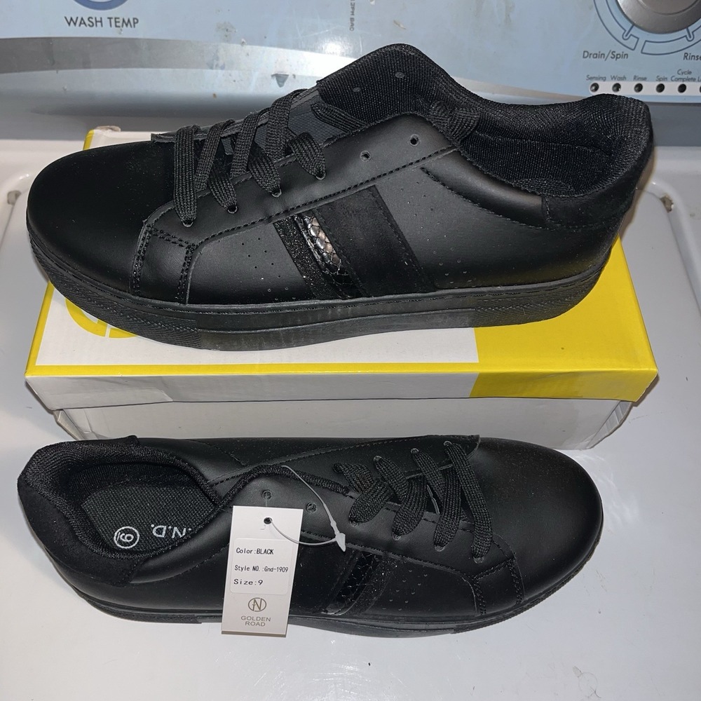Women's Golden Road casual‎ black sneakers, style number GND 1909 size 9